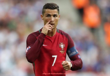 足球直播-世俱杯比赛场馆设备配置指南：满足国际赛事标准的硬件基础